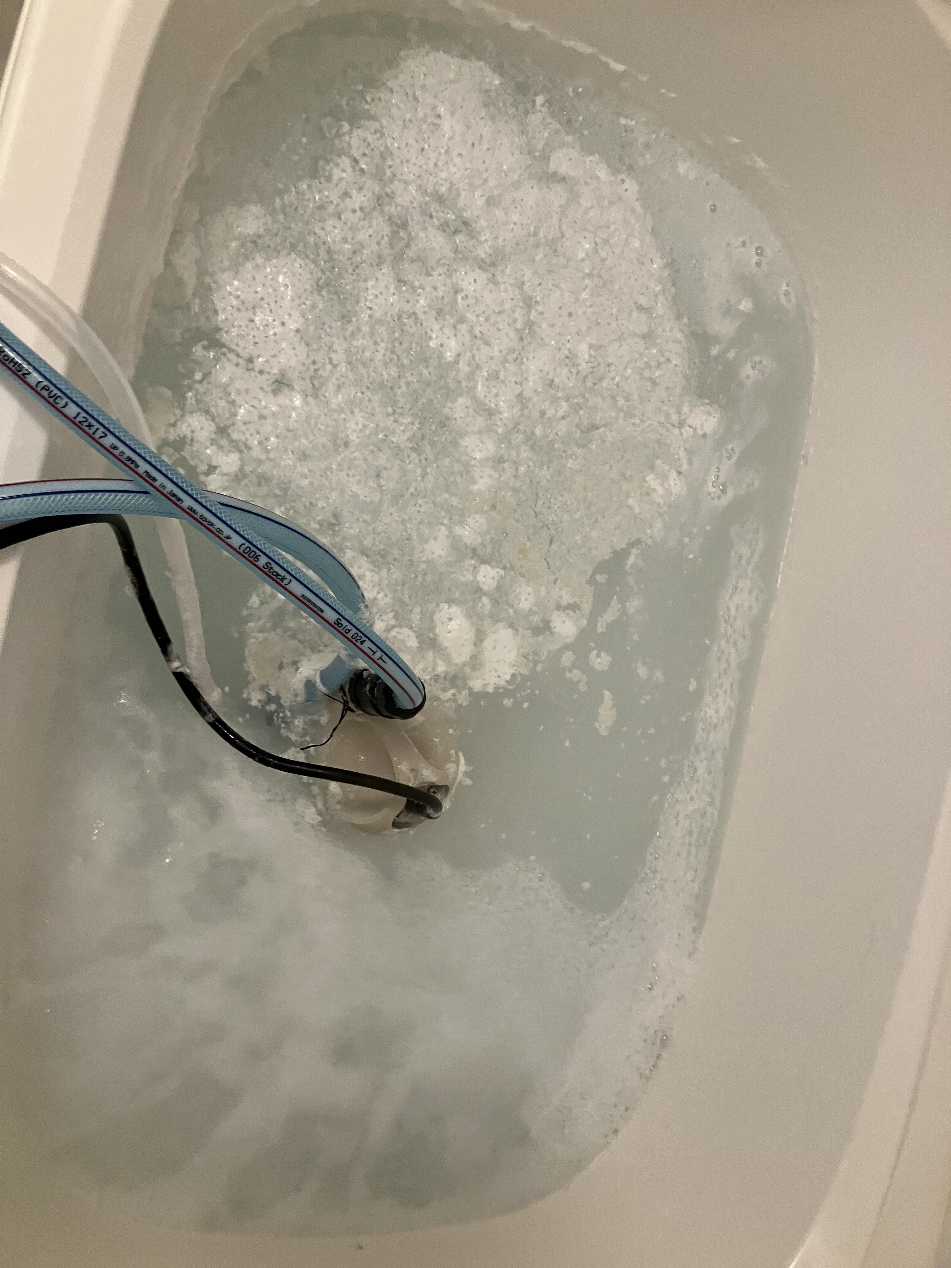 風呂釜洗浄　湯泡美使用